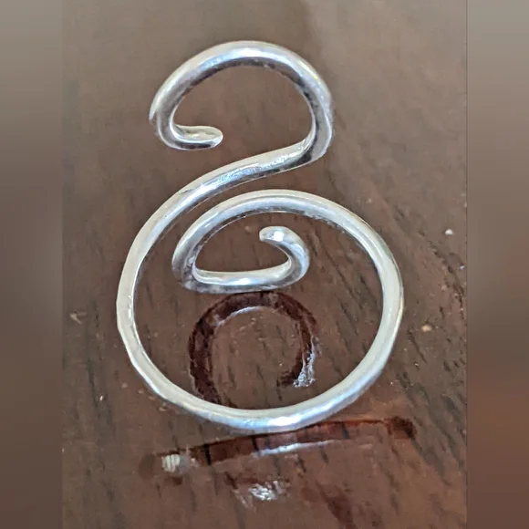 Artisan Sterling Silver Spiral Ring - Picture 11 of 15